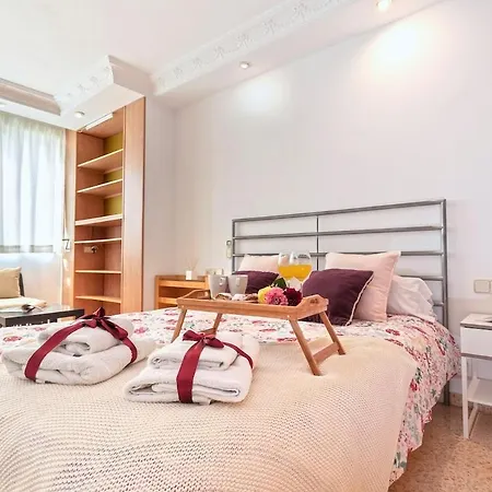 -malagasunapts- West Seafood & Relax Апартаменты *