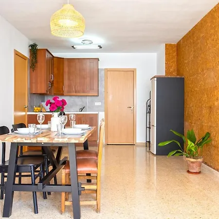 -malagasunapts- West Seafood & Relax Málaga