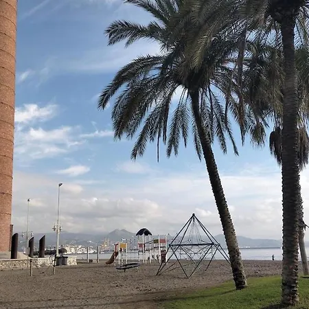 Апартаменты -malagasunapts- West Seafood & Relax