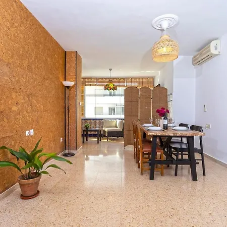 Appartement -malagasunapts- West Seafood & Relax